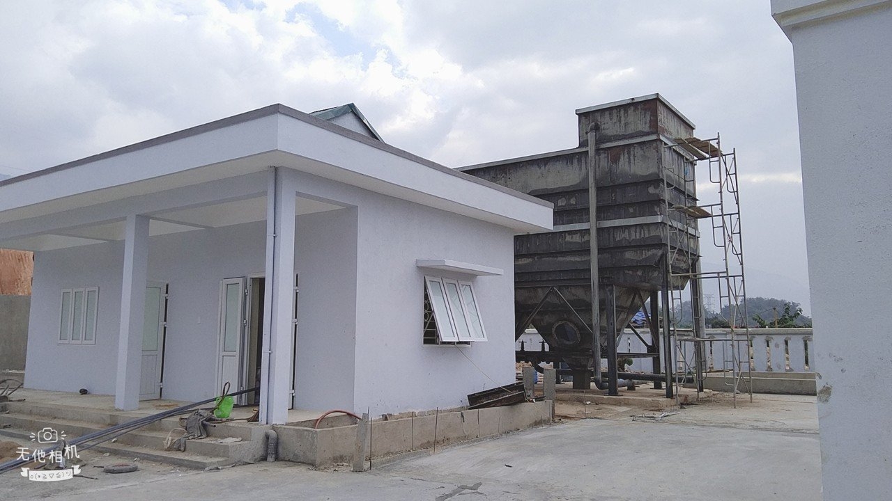 thiet-bi-khu-trung-3